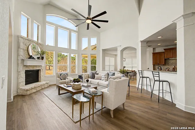 12930 Walking Horse Helotes, TX 78023