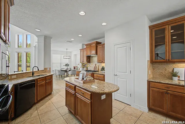 12930 Walking Horse Helotes, TX 78023