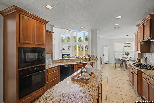12930 Walking Horse Helotes, TX 78023
