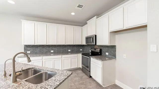 244 HEAVENLY VW Cibolo, TX 78108