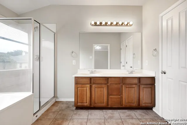 735 PARK PT San Antonio, TX 78253