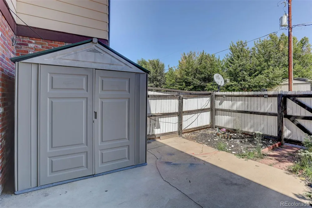 956 S Iola Street Aurora, CO 80012