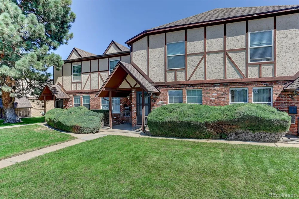 956 S Iola Street Aurora, CO 80012
