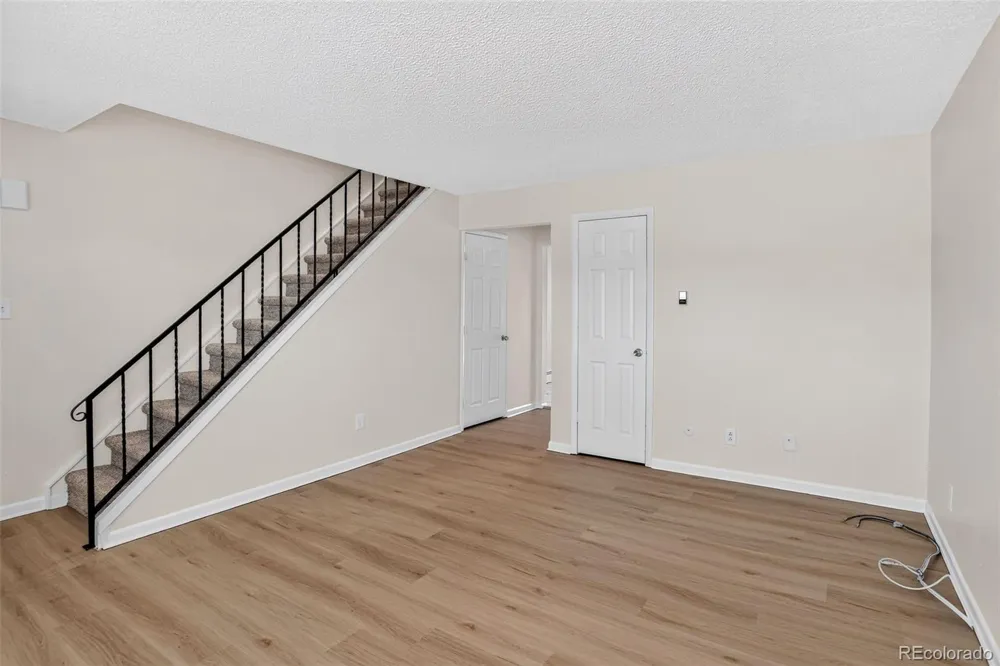 956 S Iola Street Aurora, CO 80012