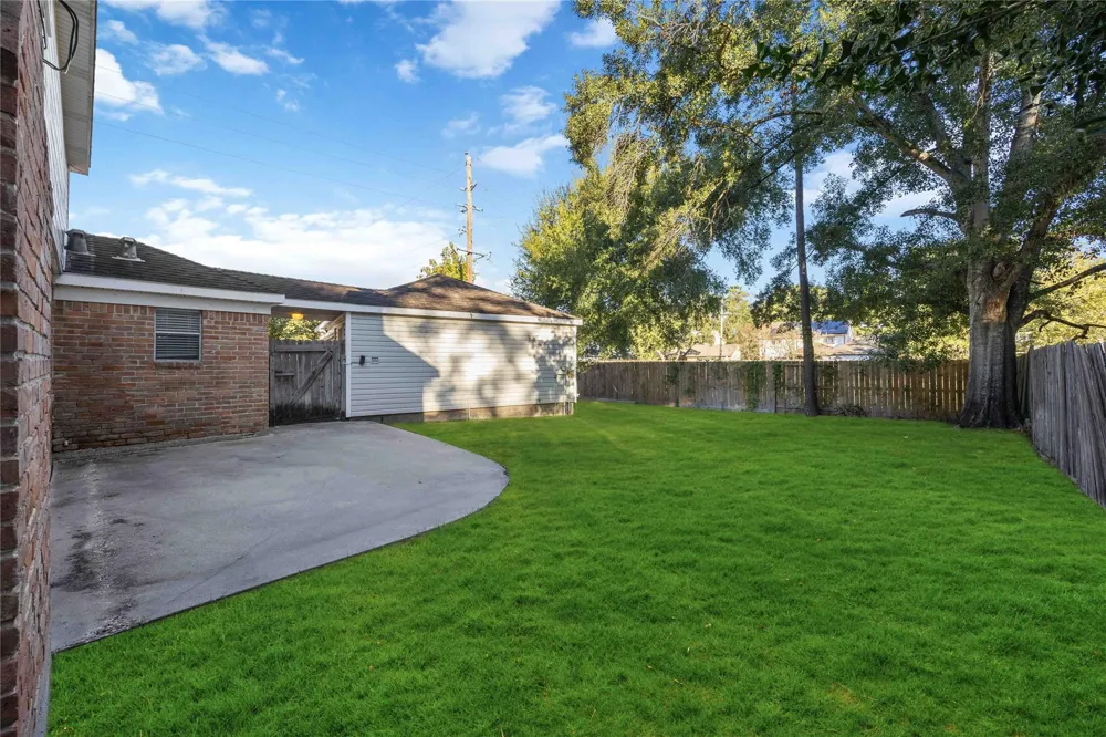 5411 Mossy Timbers Drive Humble, TX 77346