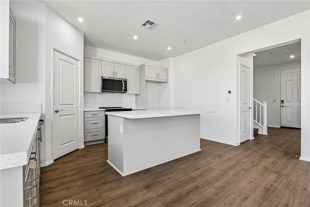 27207 Stardust Avenue Moreno Valley, CA 92555