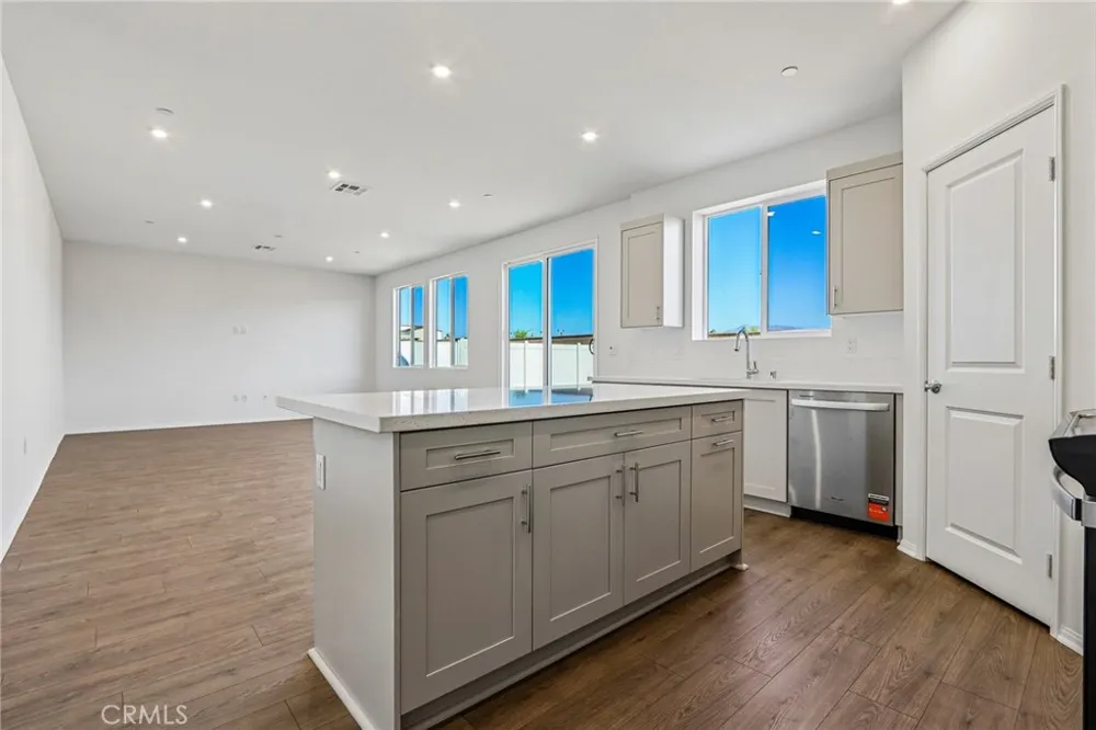 27207 Stardust Avenue Moreno Valley, CA 92555