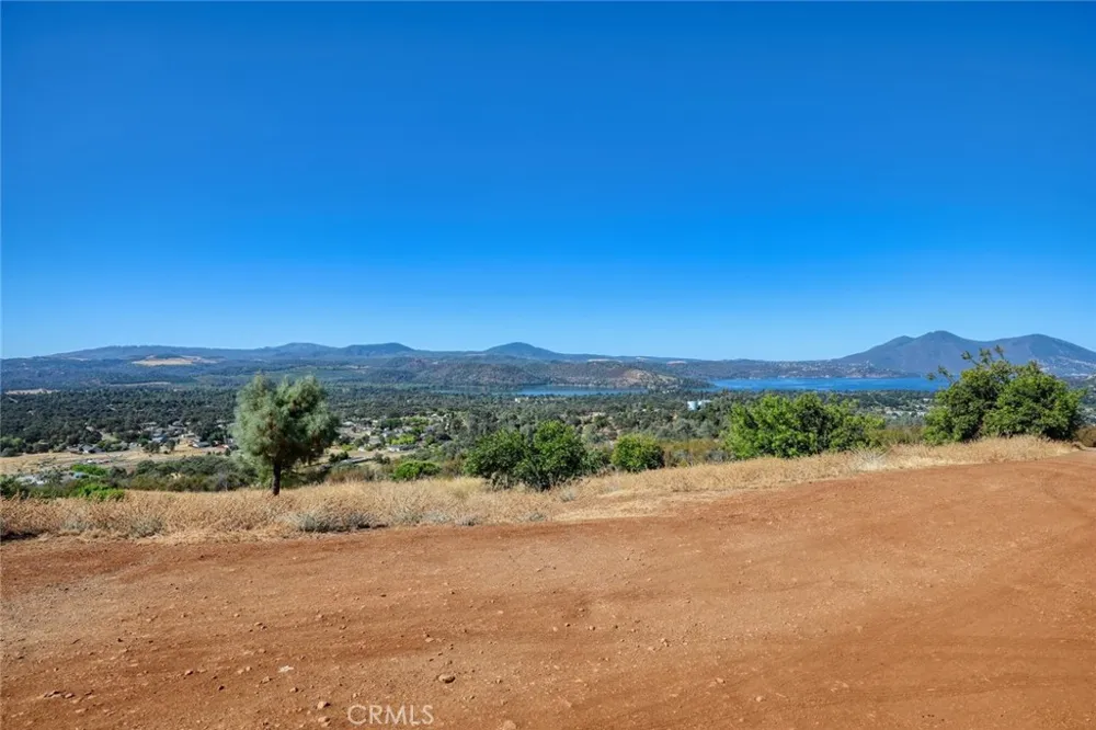 16000 Polk Clearlake, CA 95422