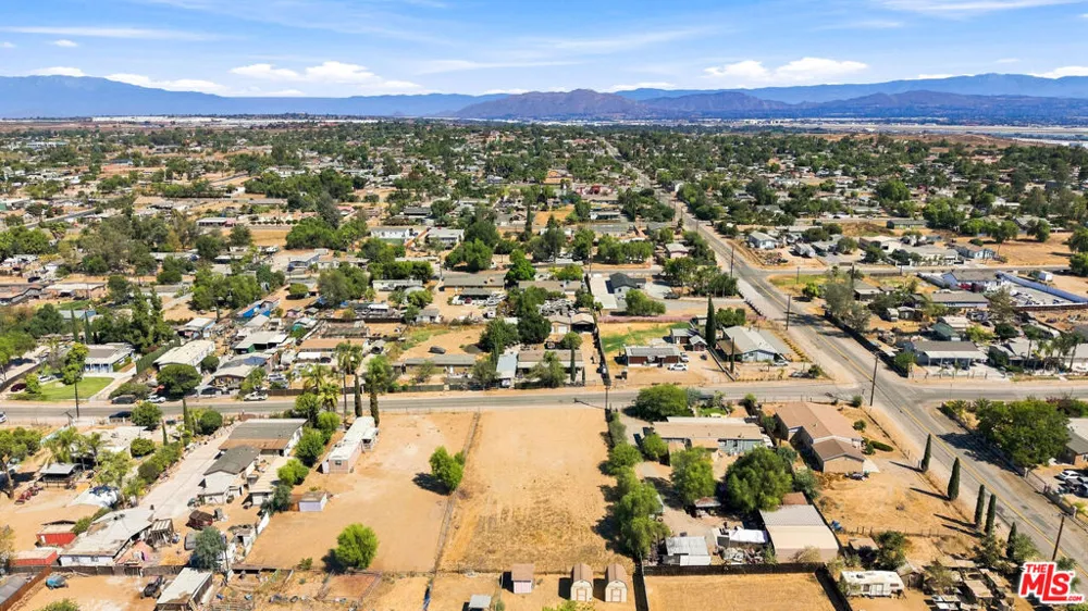 21715 Perry St Perris, CA 92570