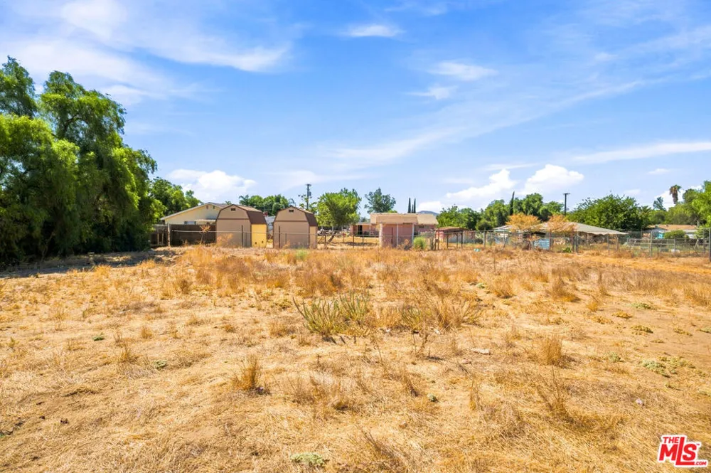 21715 Perry St Perris, CA 92570