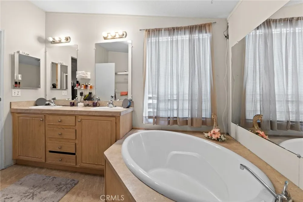 1700 South Glendora Ave #9 Glendora, CA 91740
