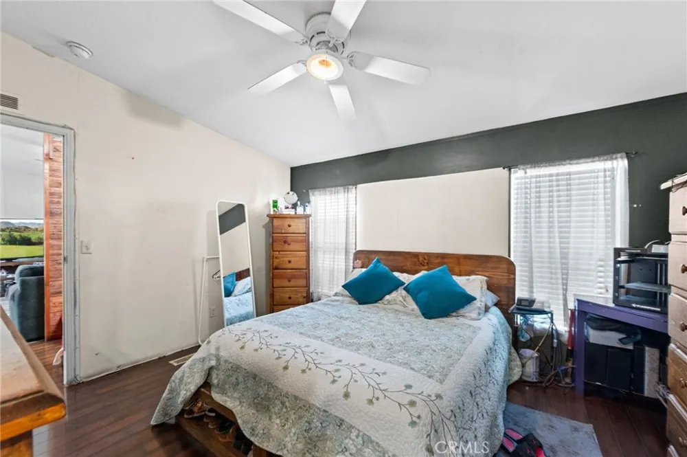1700 South Glendora Ave #9 Glendora, CA 91740