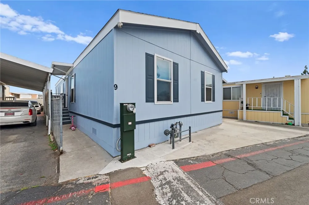 1700 South Glendora Ave #9 Glendora, CA 91740