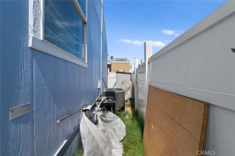 1700 South Glendora Ave #9 Glendora, CA 91740