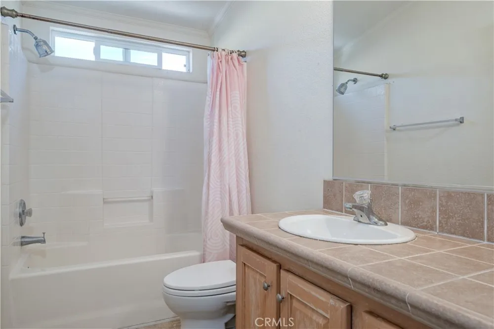 102 Pigeon Fountain Valley, CA 92708
