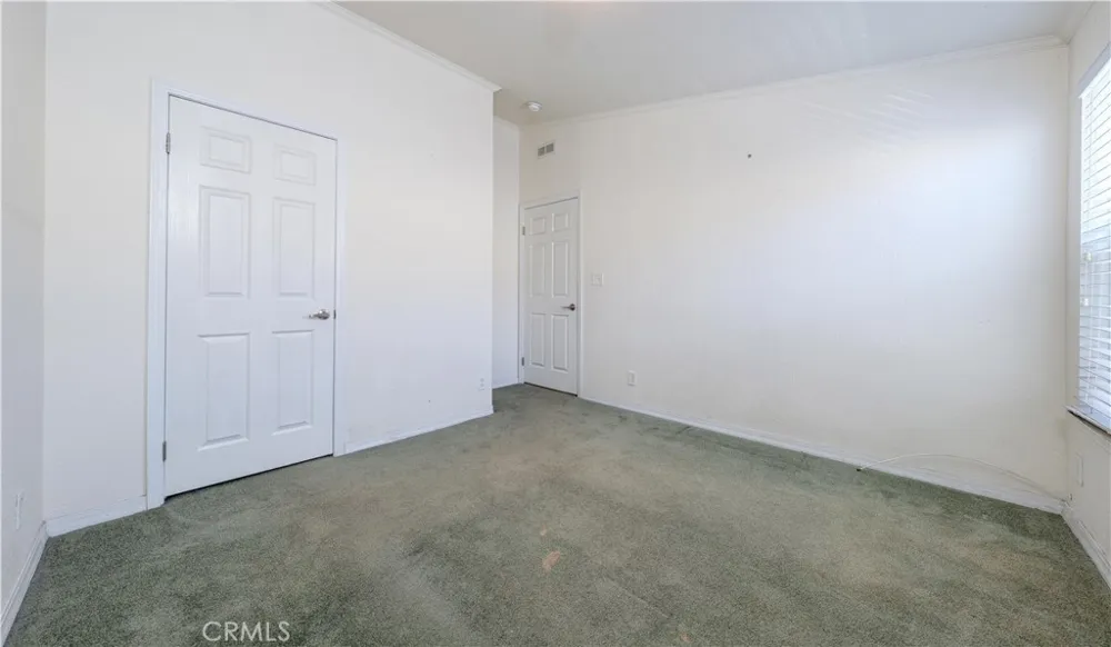 102 Pigeon Fountain Valley, CA 92708