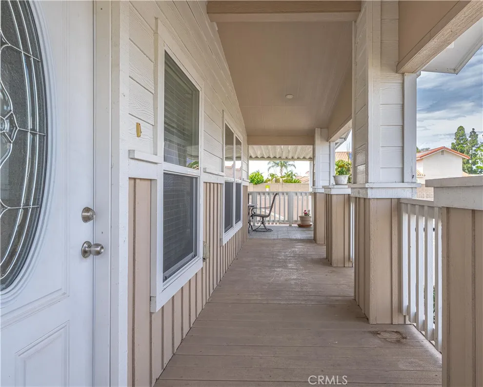 102 Pigeon Fountain Valley, CA 92708
