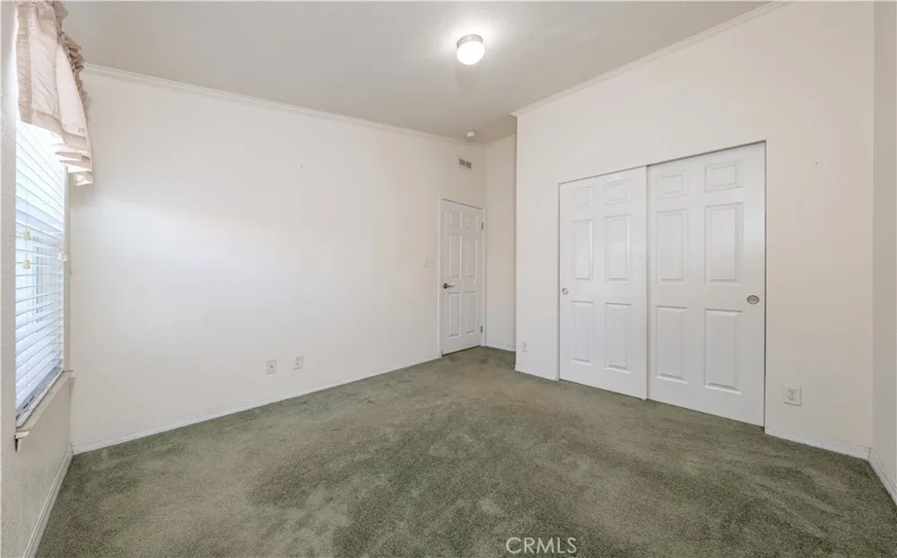 102 Pigeon Fountain Valley, CA 92708