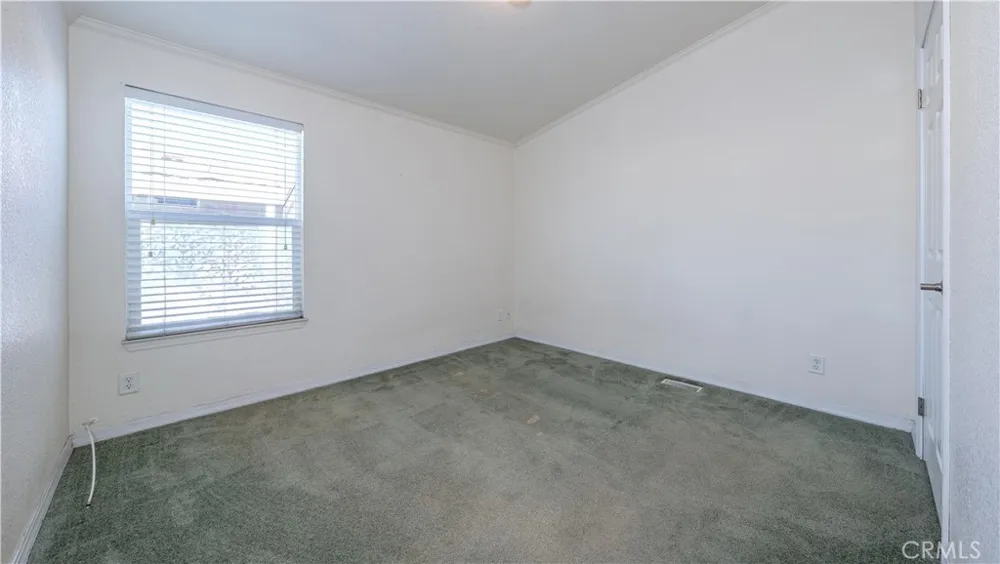 102 Pigeon Fountain Valley, CA 92708