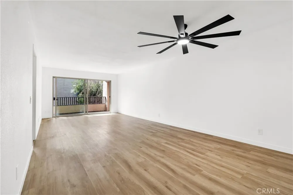 2514 Clairemont #107 San Diego, CA 92117