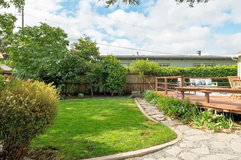 710 7th Avenue Redwood City, CA 94063