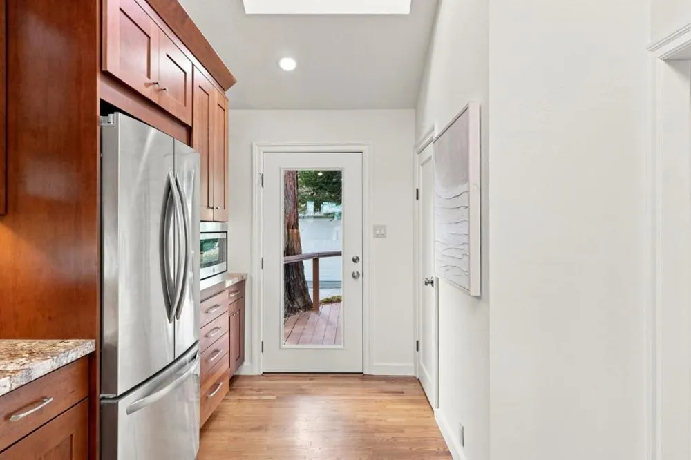 710 7th Avenue Redwood City, CA 94063
