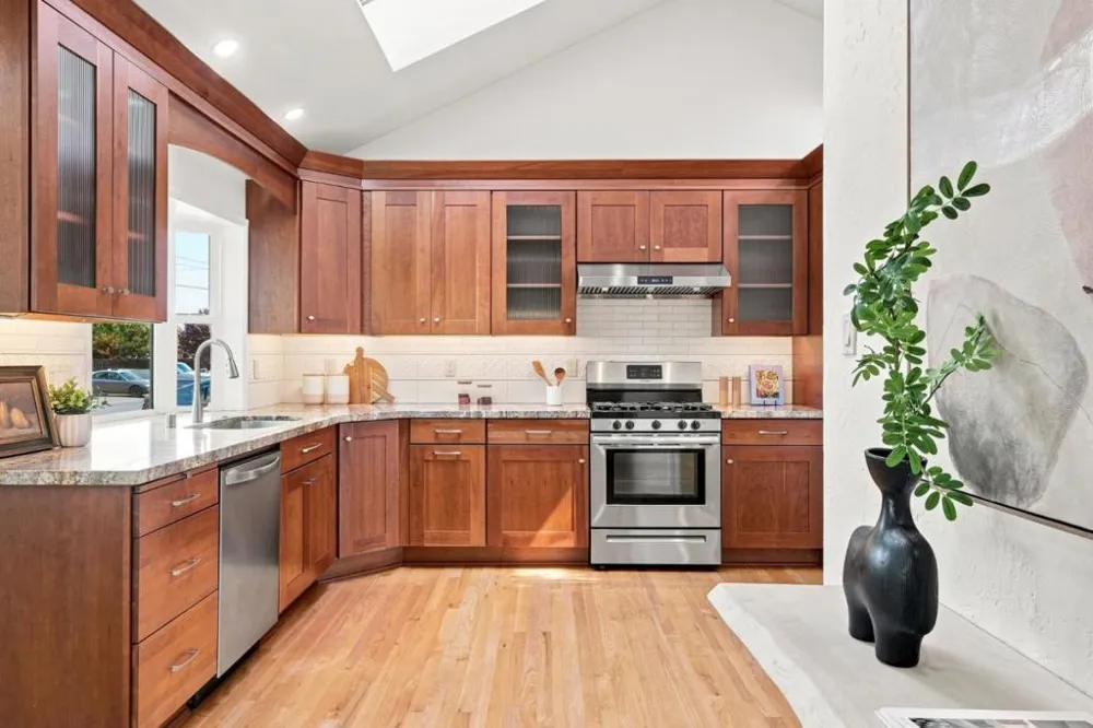 710 7th Avenue Redwood City, CA 94063