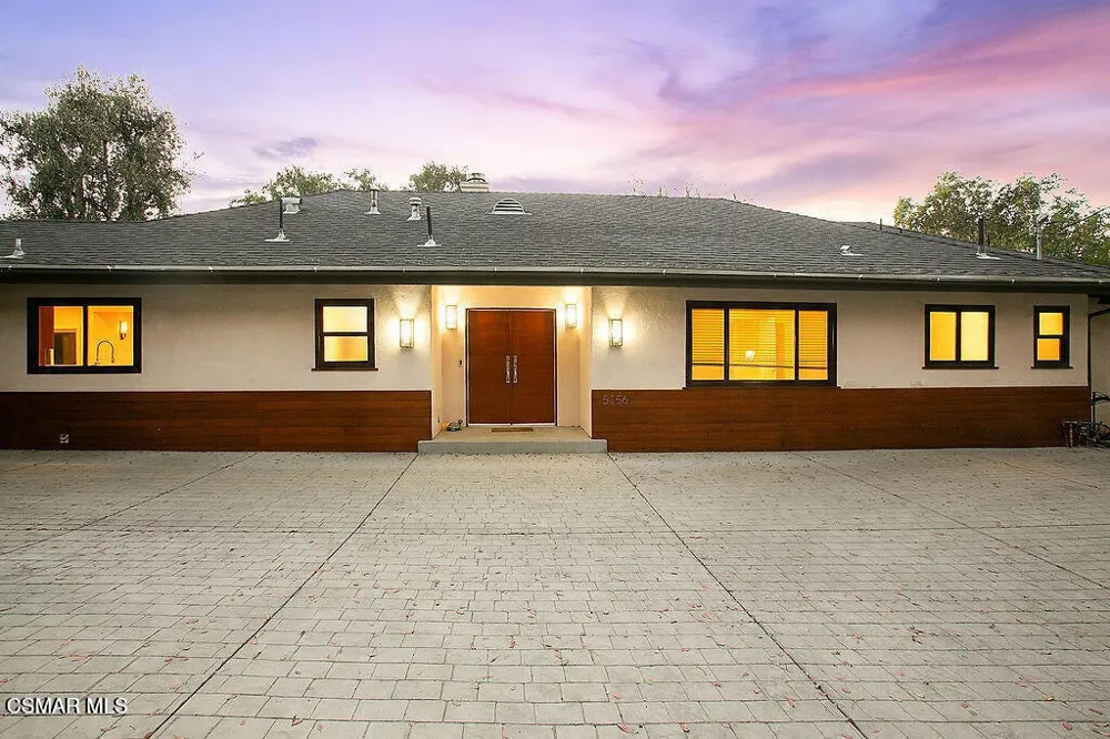 5156 Dumont Place Woodland Hills, CA 91364