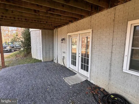 22 SILVERHILL LANE