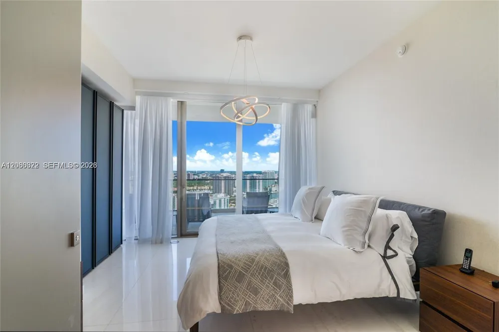18975 Collins Ave #3102 Sunny Isles Beach, FL 33160