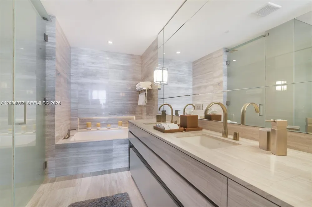 18975 Collins Ave #3102 Sunny Isles Beach, FL 33160