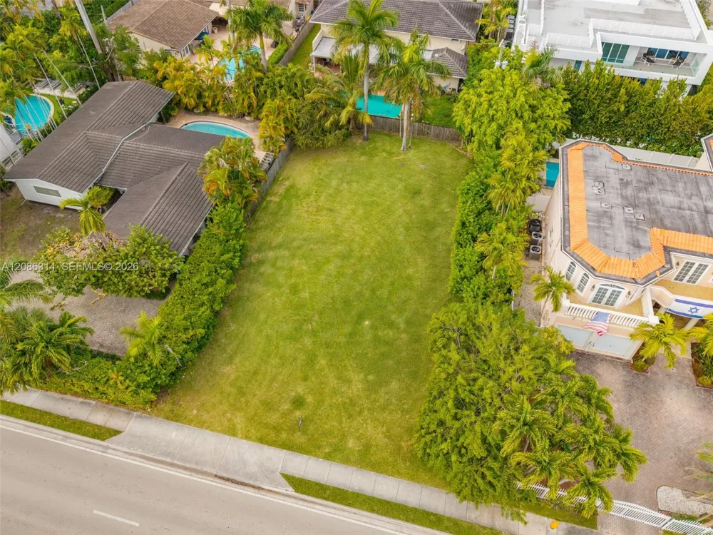 1361 96 ST Bay Harbor Islands, FL 33154