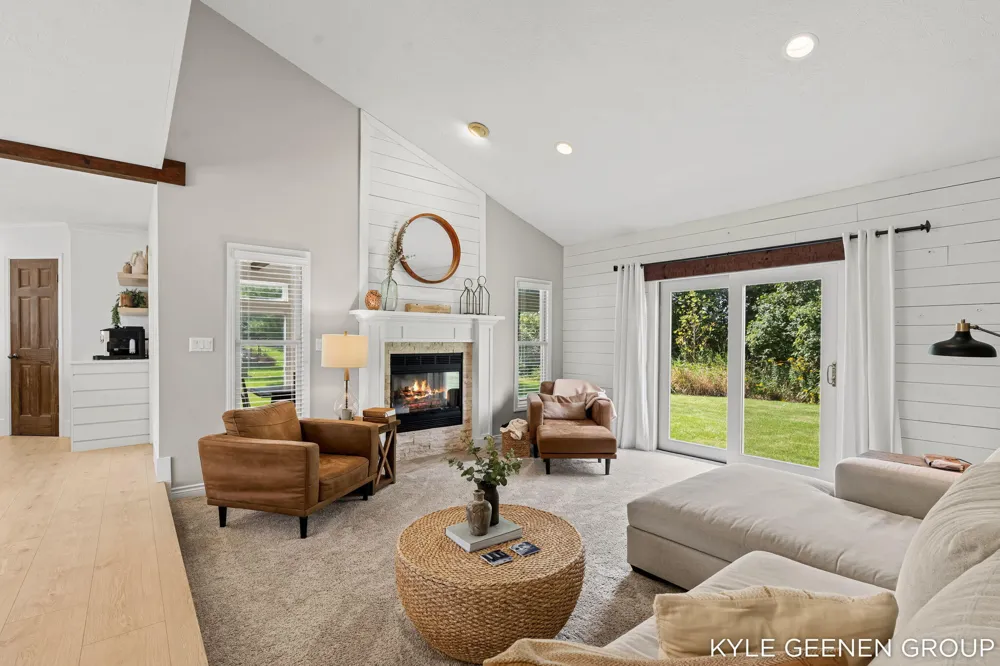 1519 W Springfield Circle Zeeland, MI 49464