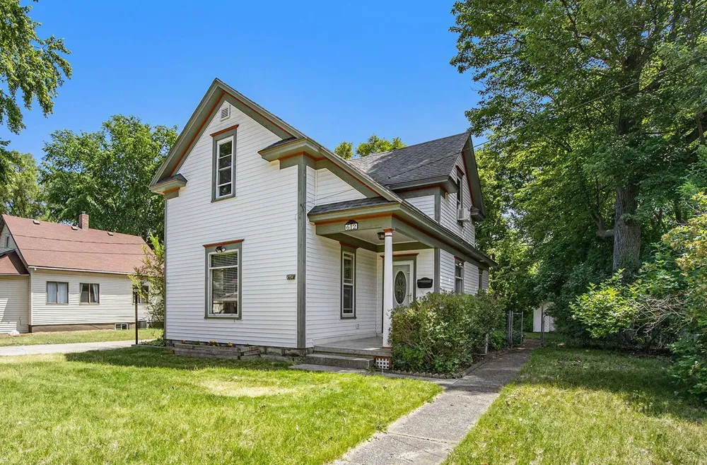 612 Barnard Street Greenville, MI 48838