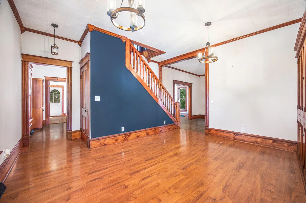 612 Barnard Street Greenville, MI 48838