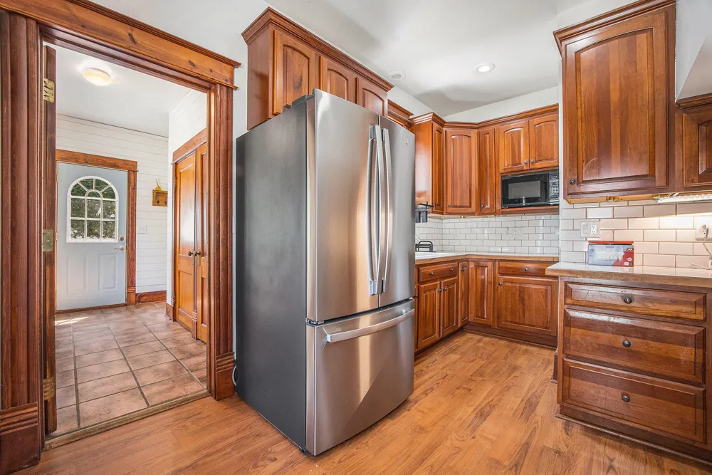 612 Barnard Street Greenville, MI 48838