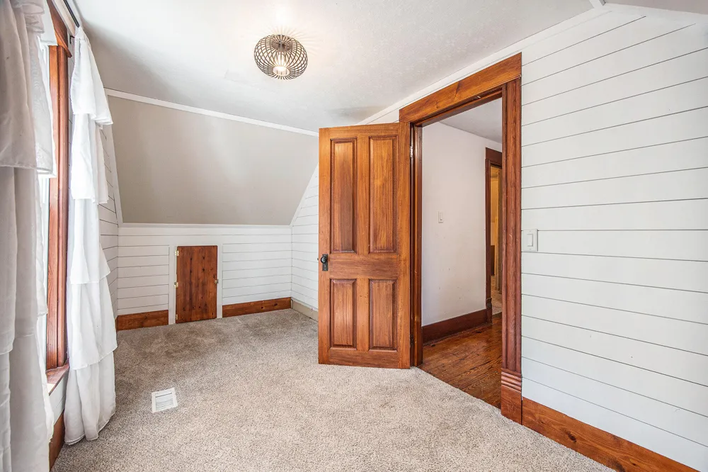 612 Barnard Street Greenville, MI 48838