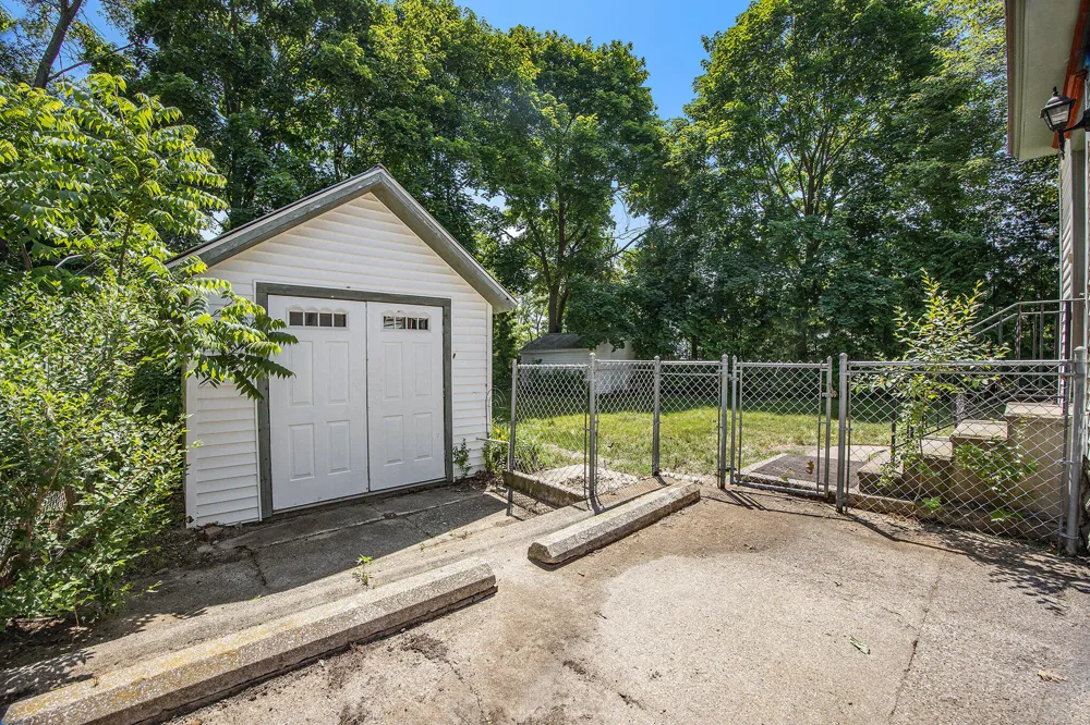 612 Barnard Street Greenville, MI 48838