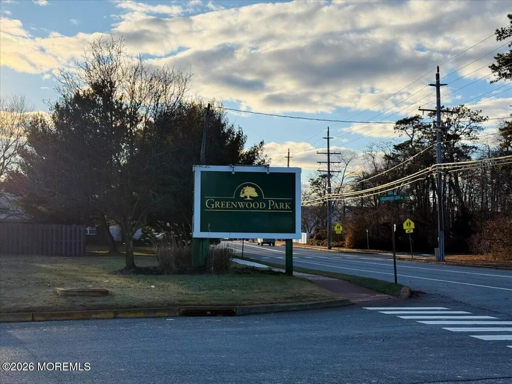 78 Greenwood Loop Road Brick, NJ 08724