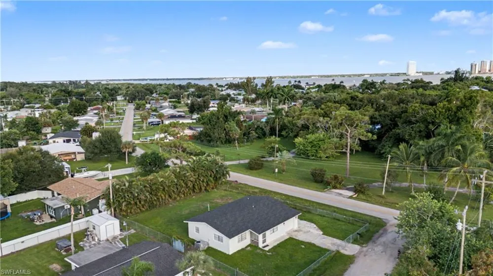 138 Brooks Road North Fort Myers, FL 33917