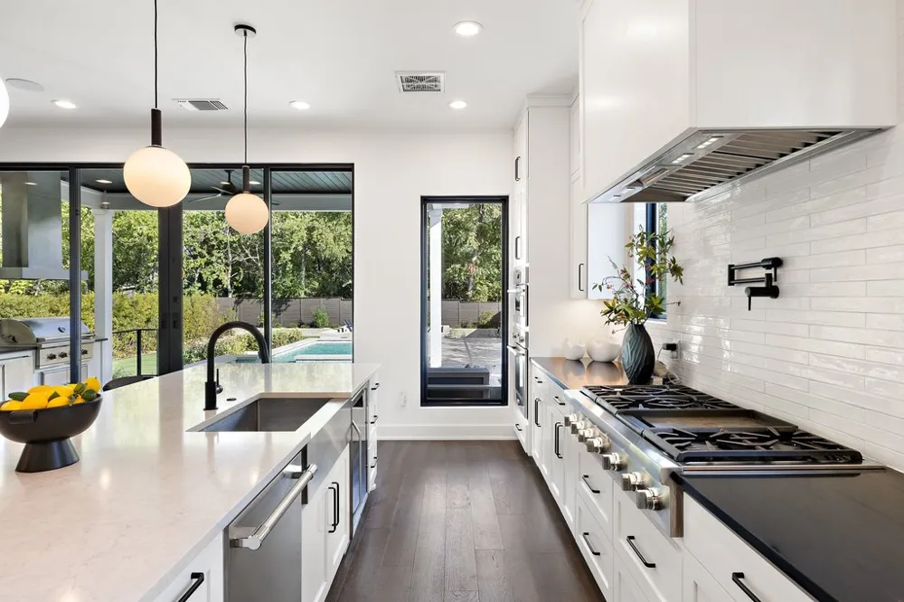 6003 Grover Avenue Austin, TX 78757