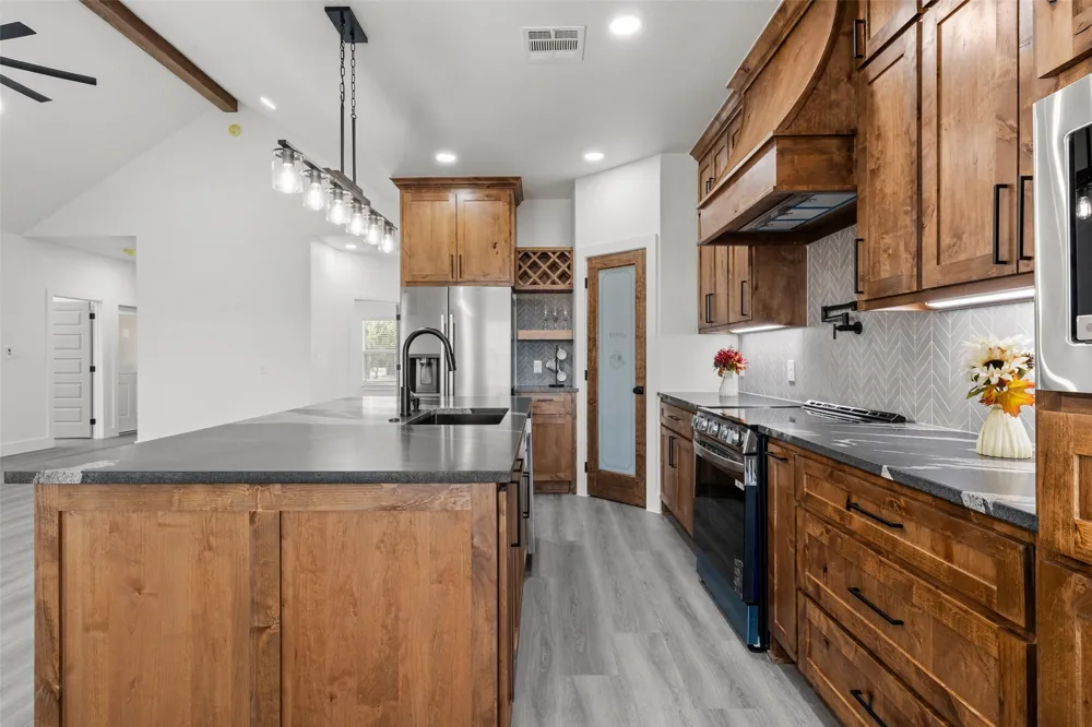 302 Johnson Street McGregor, TX 76657