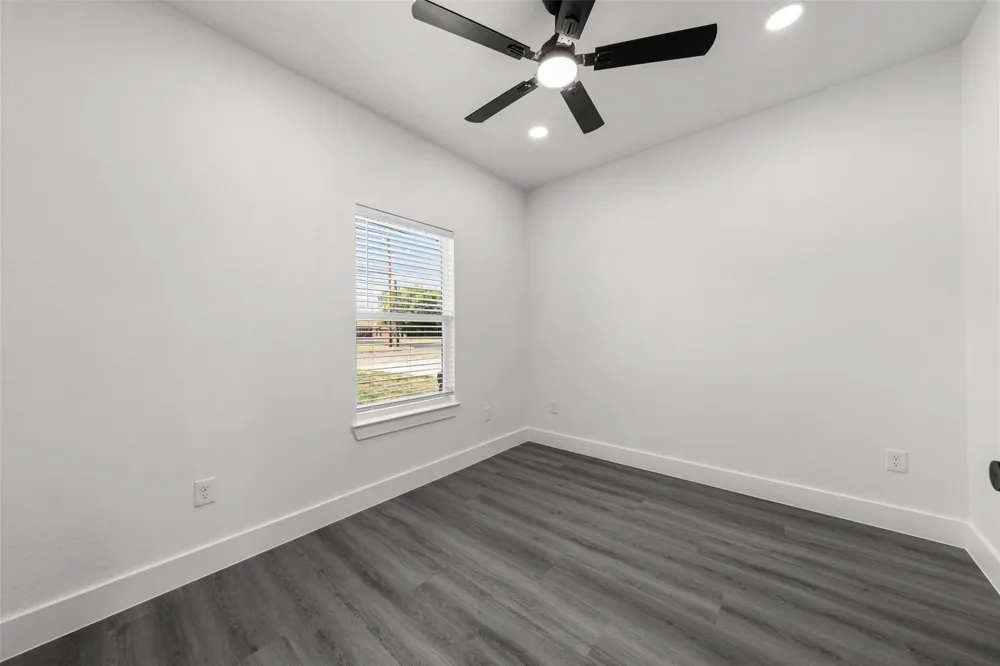 302 Johnson Street McGregor, TX 76657