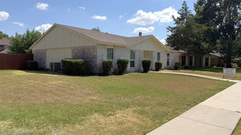 445 Sandy Knoll Drive Coppell, TX 75019