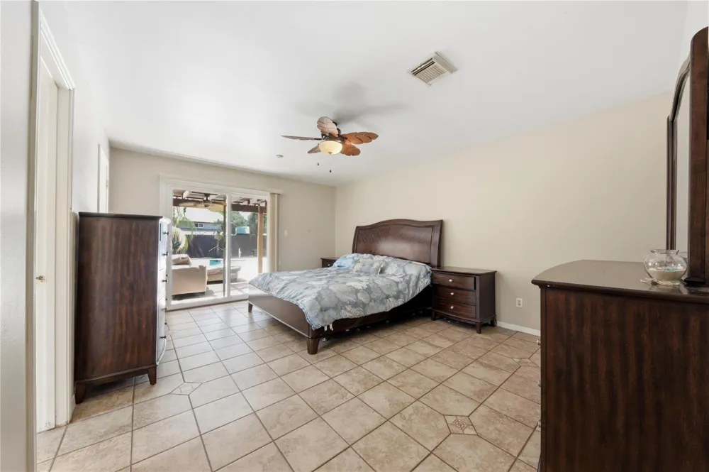 4118 Long Grove Drive Seabrook, TX 77586