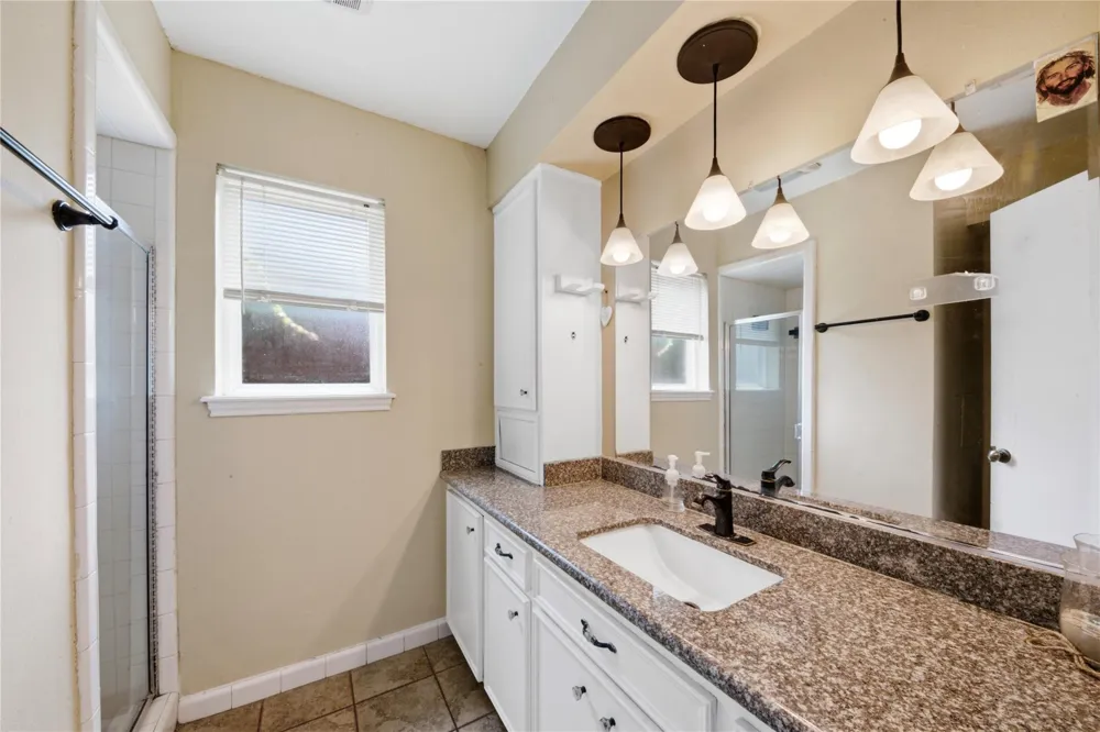 4118 Long Grove Drive Seabrook, TX 77586