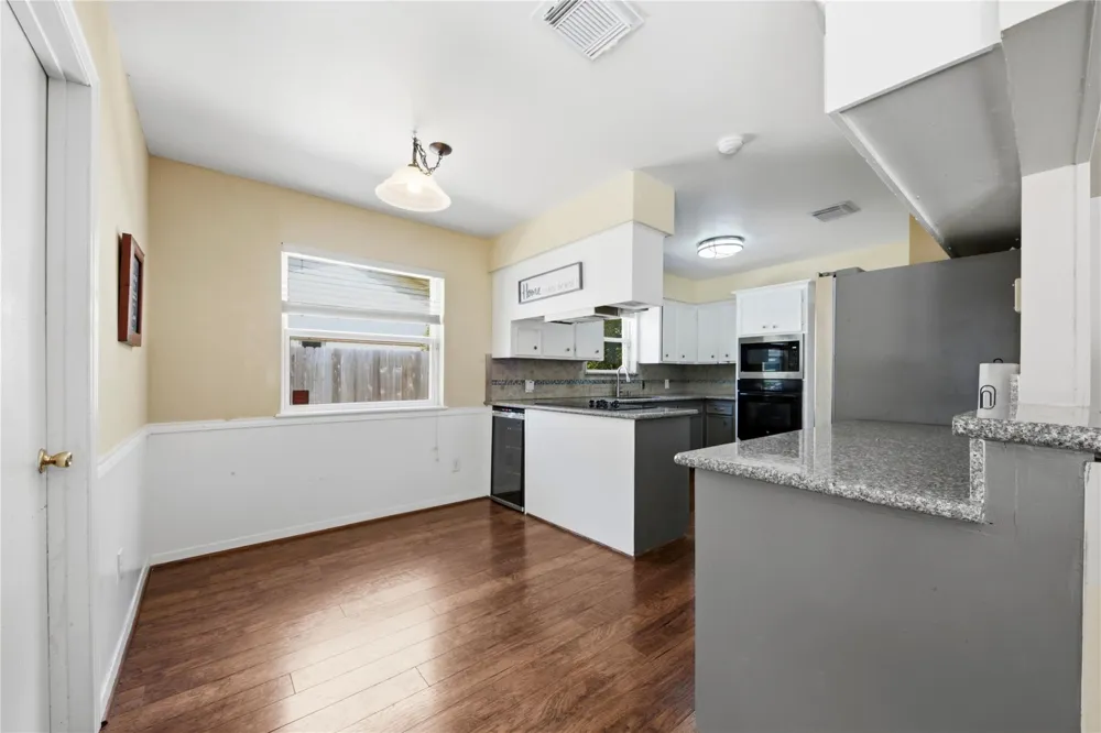 4118 Long Grove Drive Seabrook, TX 77586