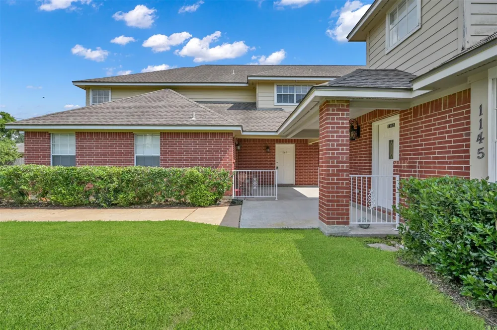 1141 Lovett Street Tomball, TX 77375