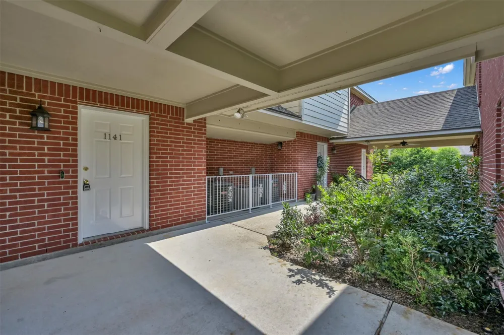 1141 Lovett Street Tomball, TX 77375