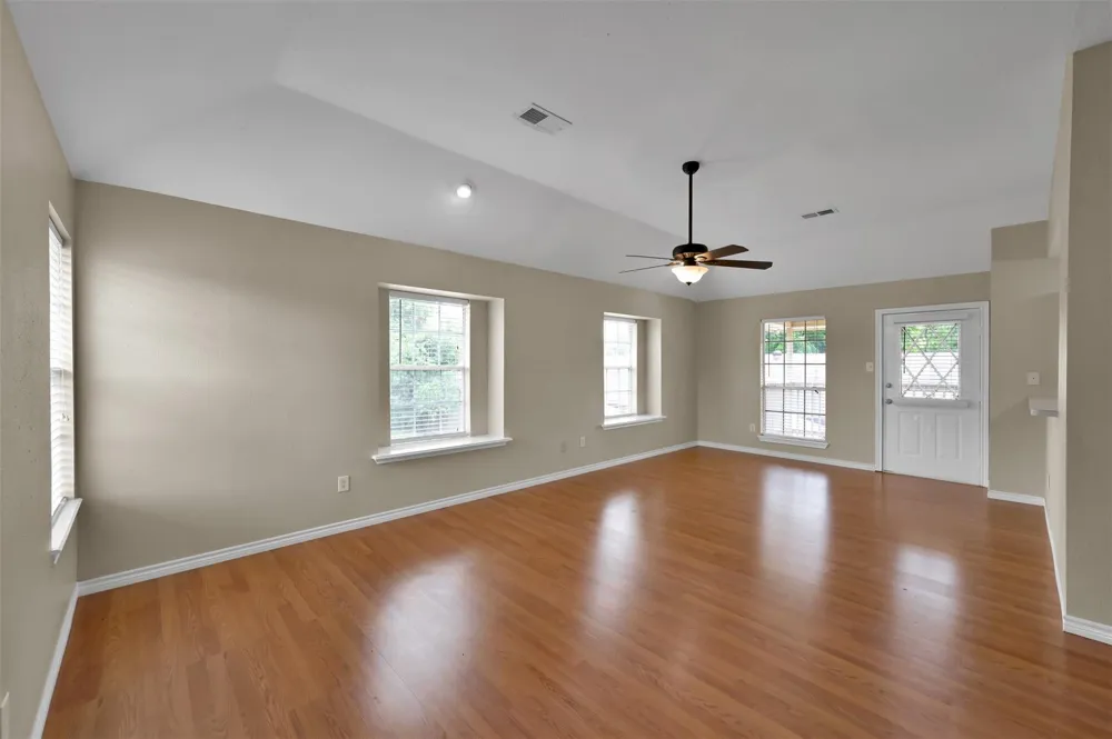 1141 Lovett Street Tomball, TX 77375